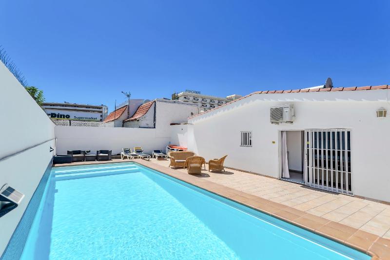 Villa con piscina privada - image 3