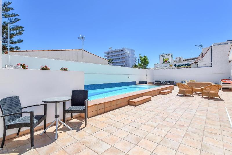 Villa con piscina privada - image 19