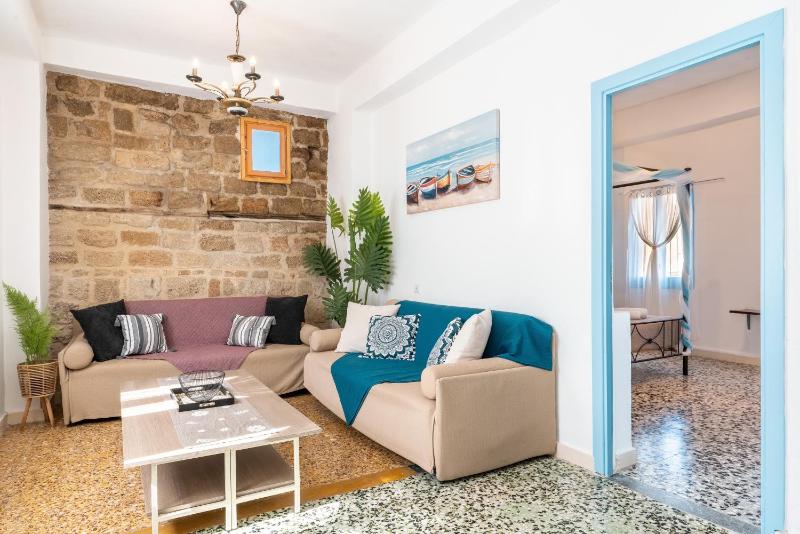 Katia's Home - image 8