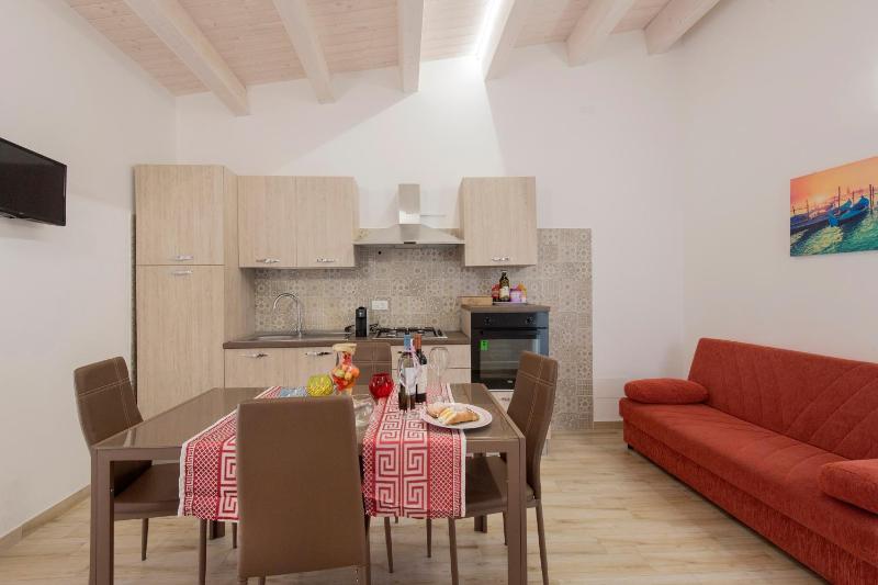 Rosy Appartamento con Terrazzo - image 14