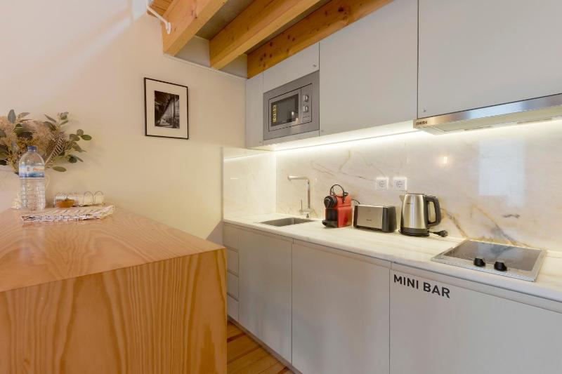 Orange Apartments B - image 8
