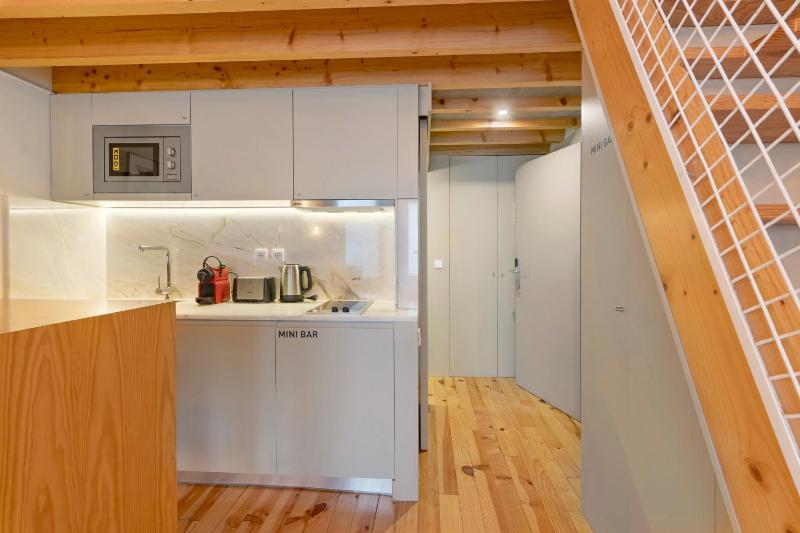 Orange Apartments B - image 17