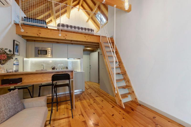 Orange Apartments B - image 4