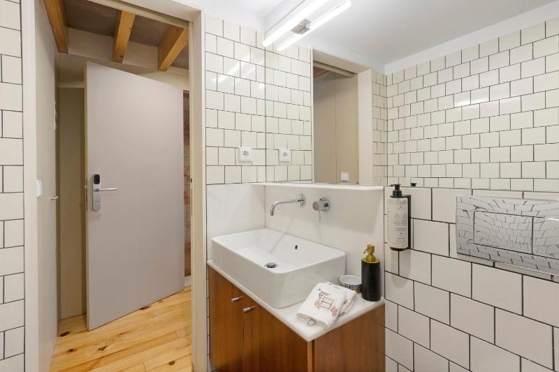 Orange Apartments B - image 10