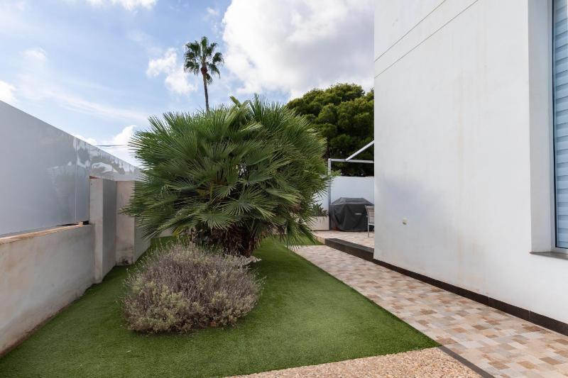 Beautiful Modern Villa - image 22