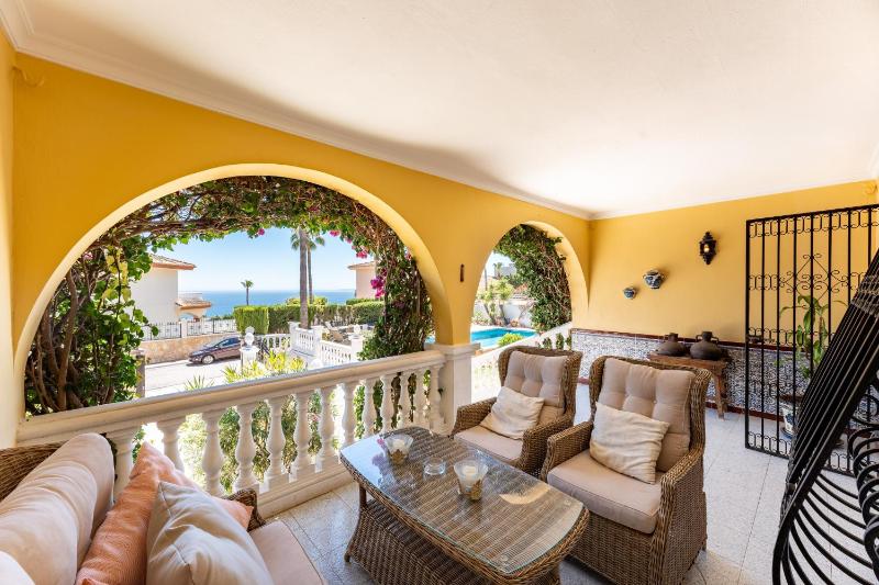 Rustic Spanish Villa Saltwater Pool - image 18