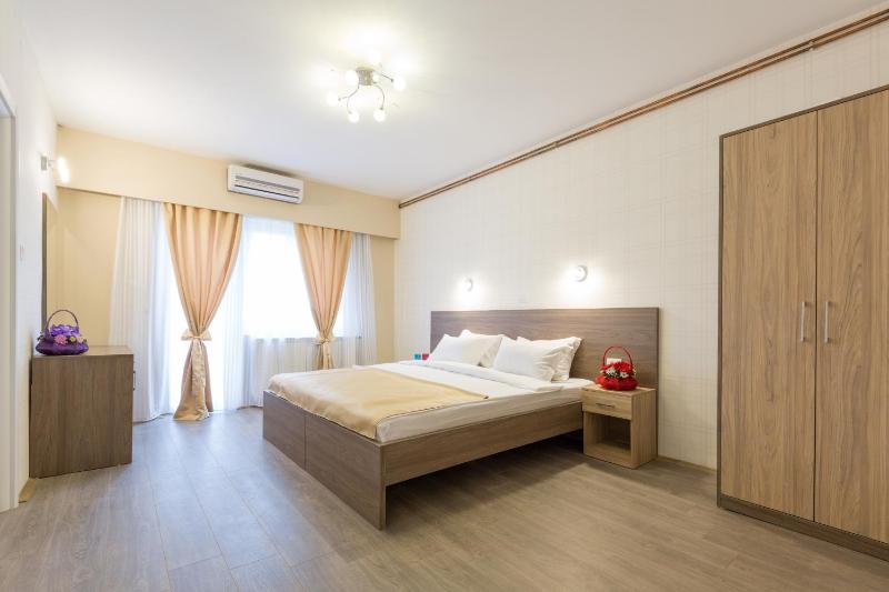 Double Room image 2