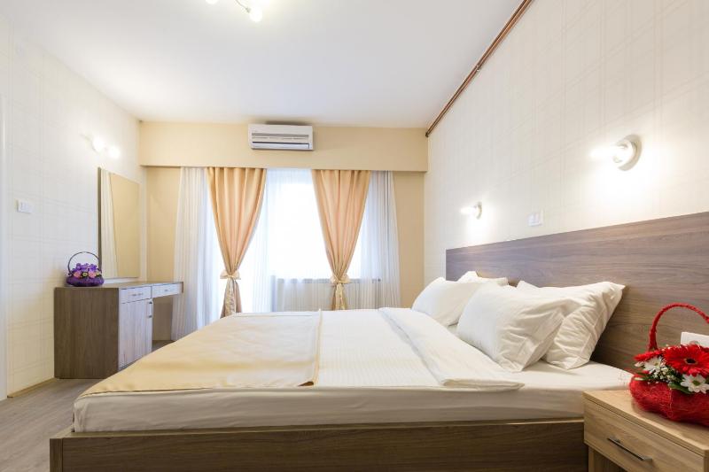 Double Room image 4