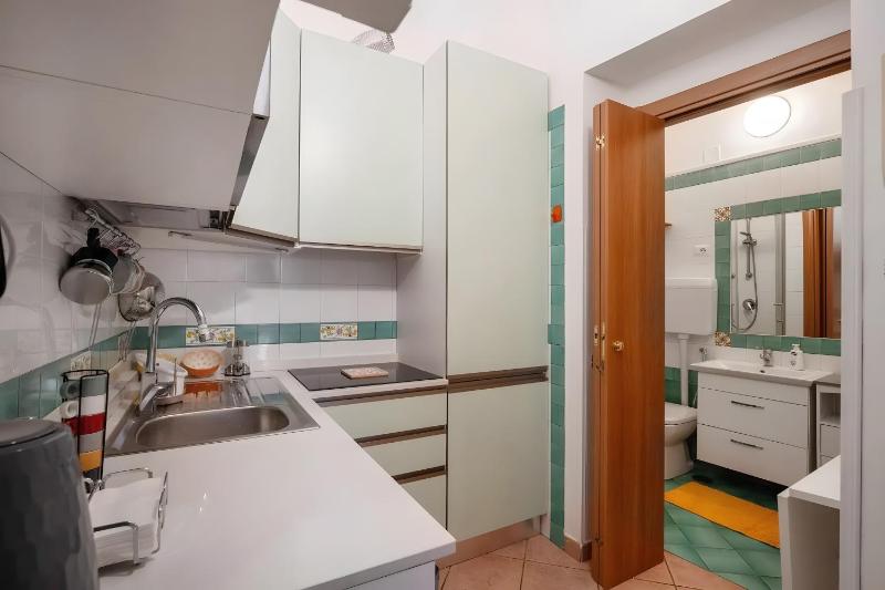 Francy's Apartment - image 11