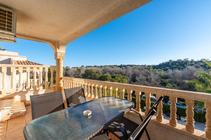 Nice apartment in a wonderful area - image 15