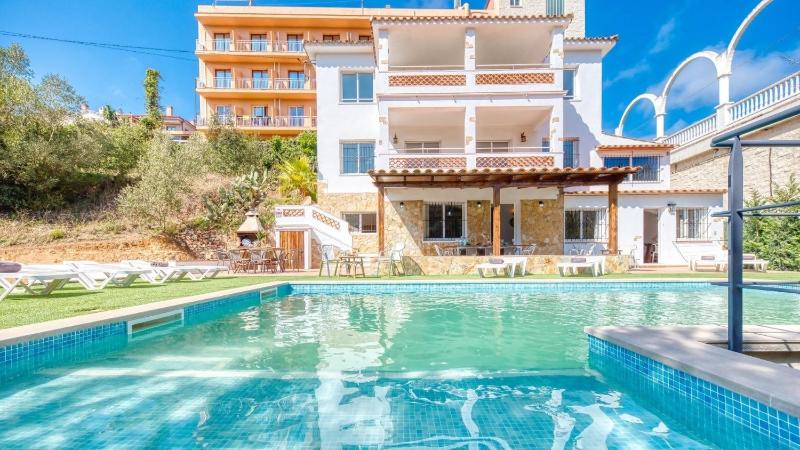 Costacabana - Villa Pilar - image 29