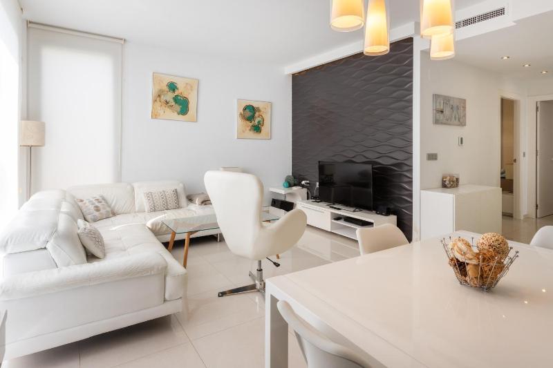 Modern villa - image 20