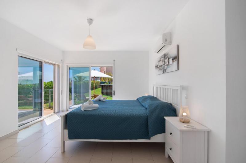 Sunrise House - image 35