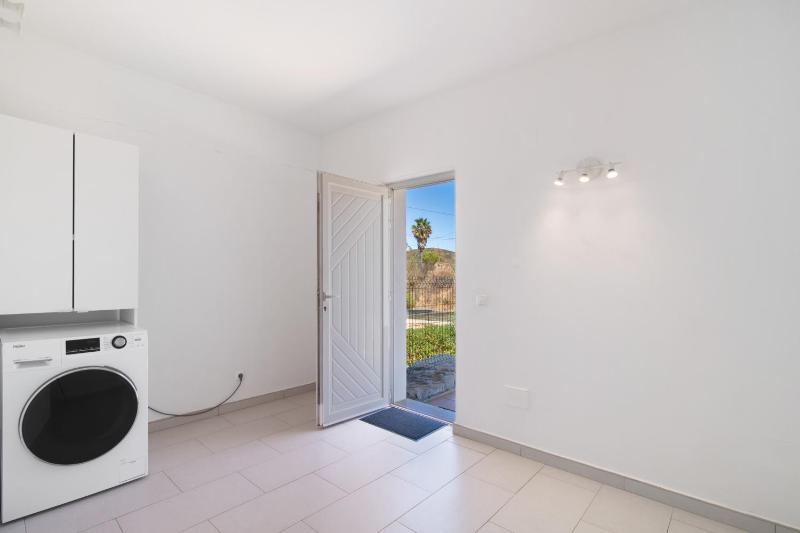 Sunrise House - image 3