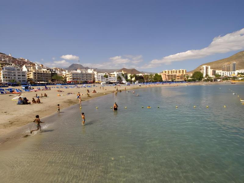 2-bedroom Exclusive Los Cristianos - image 17