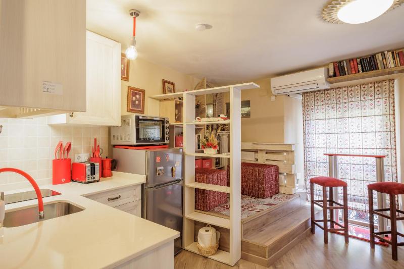 Apartamento Trajano Casco Antiguo - image 4