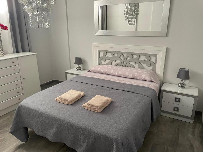Stylish Los Cristianos apartment - image 24