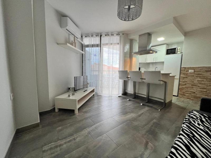 Stylish Los Cristianos apartment - image 8