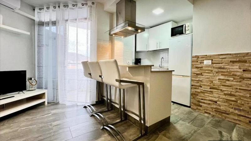 Stylish Los Cristianos apartment - image 22