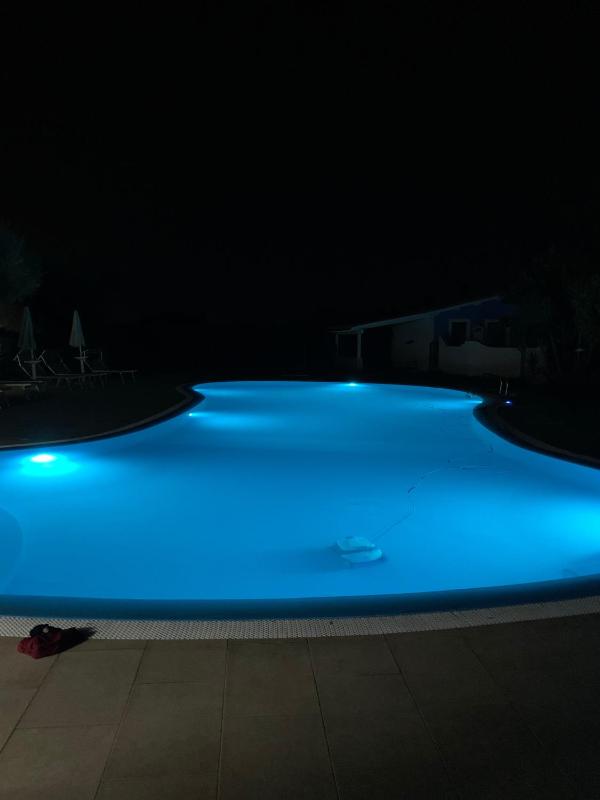 Villa Parisi con piscina - image 19