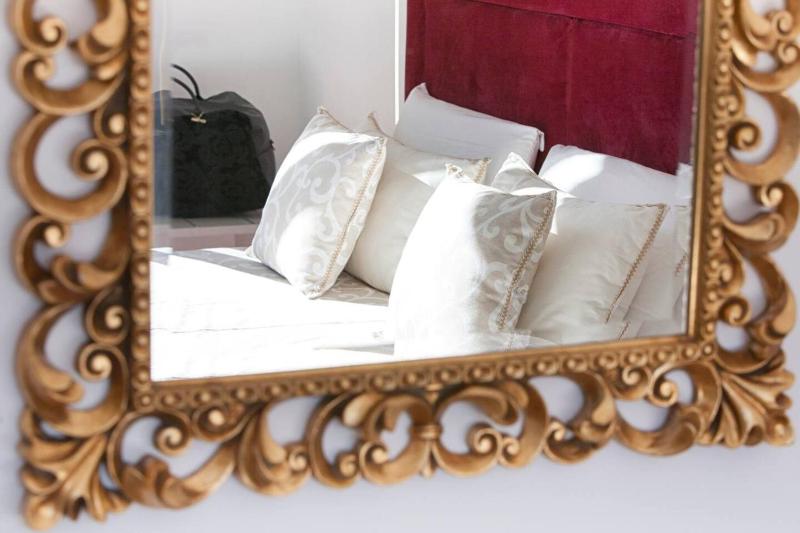 Sorrento Center Luxury Apartment 1 - image 15