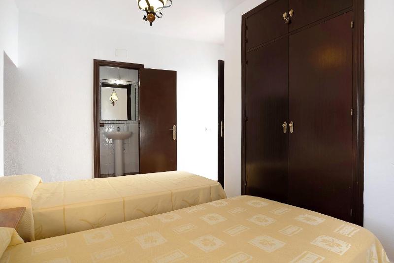 Silla Vieja Uno - image 15