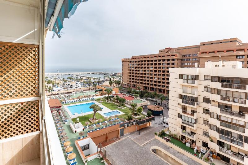 Marina view sunny one bedroom pyr - image 19