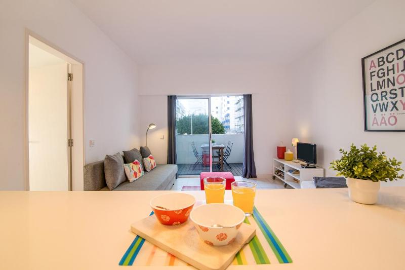 Modern Apartment by the Sea - image 14