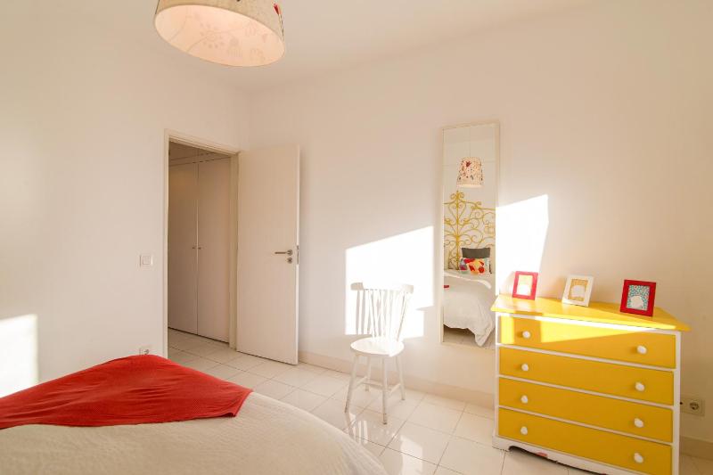 Modern Apartment by the Sea - image 15
