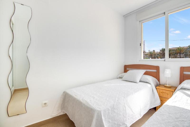 Las Brisas - image 2
