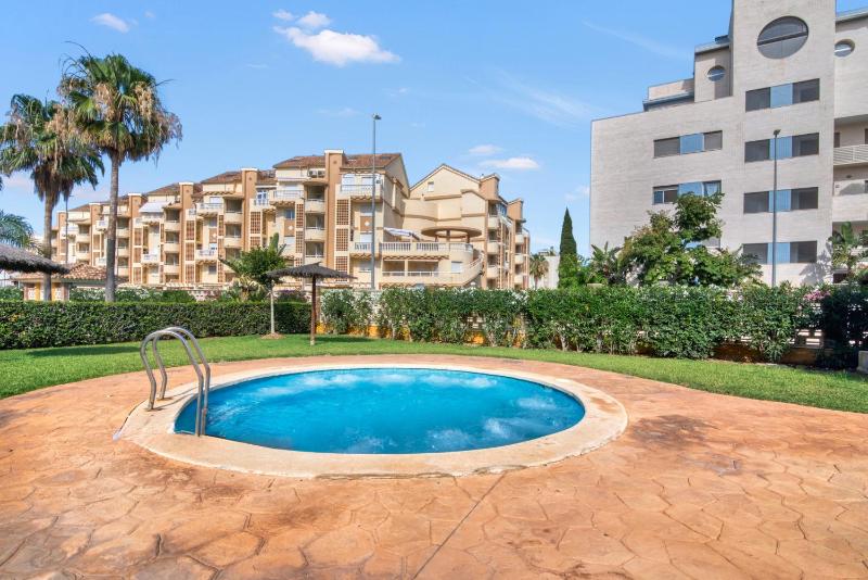 Las Brisas - image 12