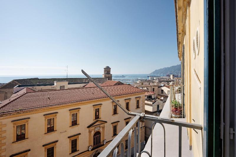Sempresole Al Duomo - image 12
