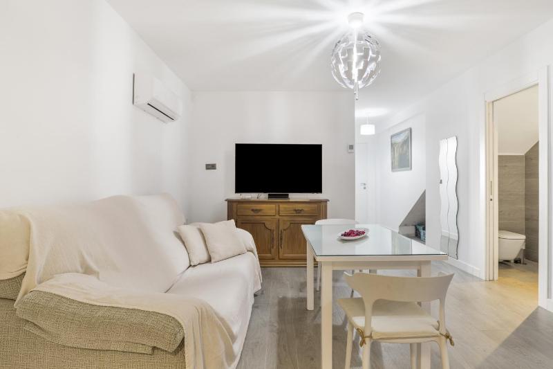 Apartamentos Serranía - image 8