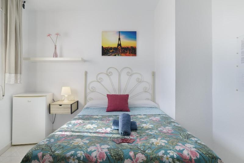 Hostal Avenida - image 17