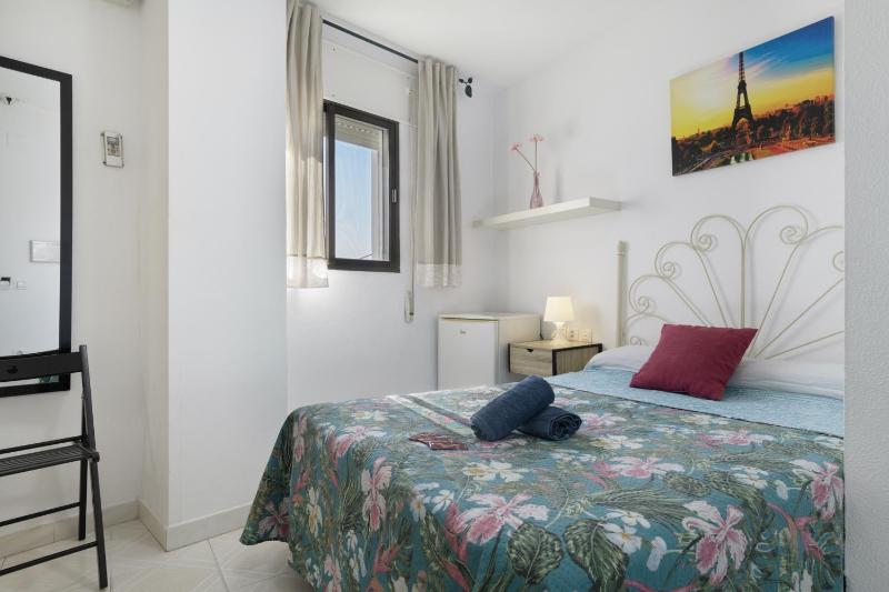 Hostal Avenida - image 34