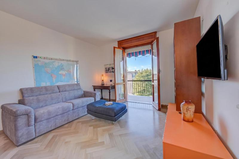 Casa di Paola: Lake-View Balcony Apartment in Peschiera - Happy Rentals - image 19