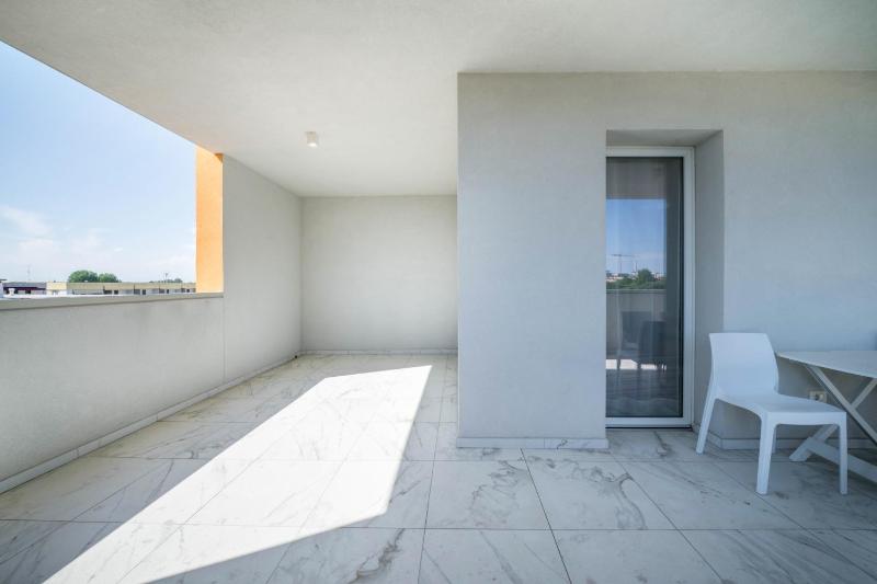 Planet Suite 404 - image 5
