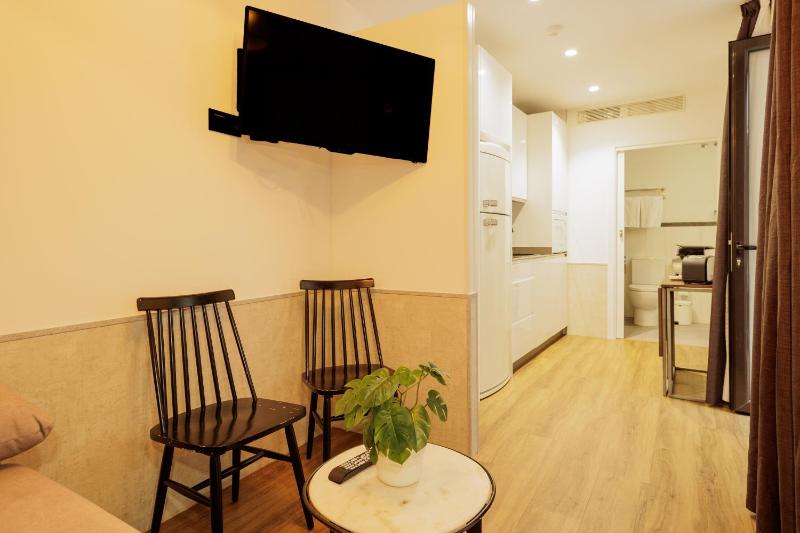 San Pablo Suites - image 14