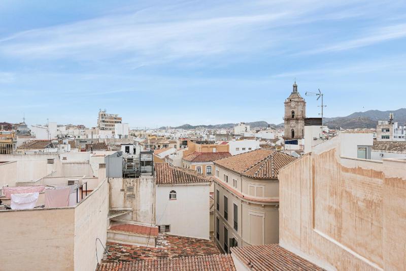 Estudios Larios 9 - image 14