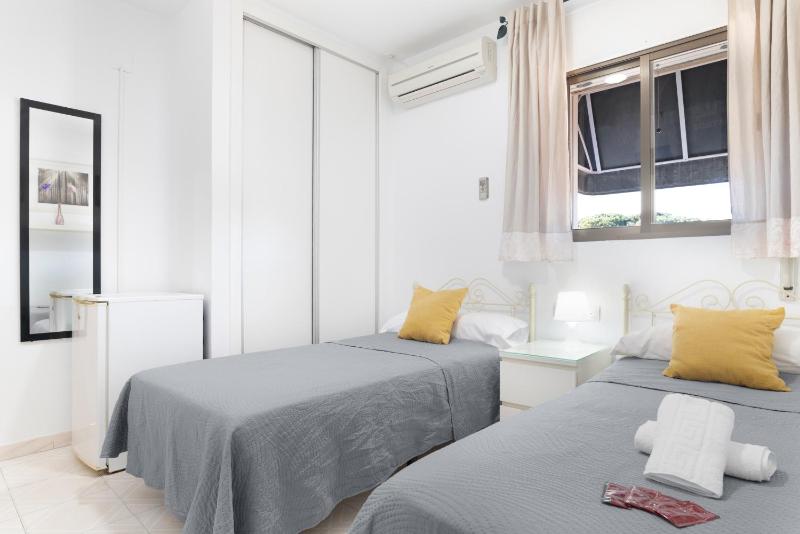Hostal Avenida - image 18