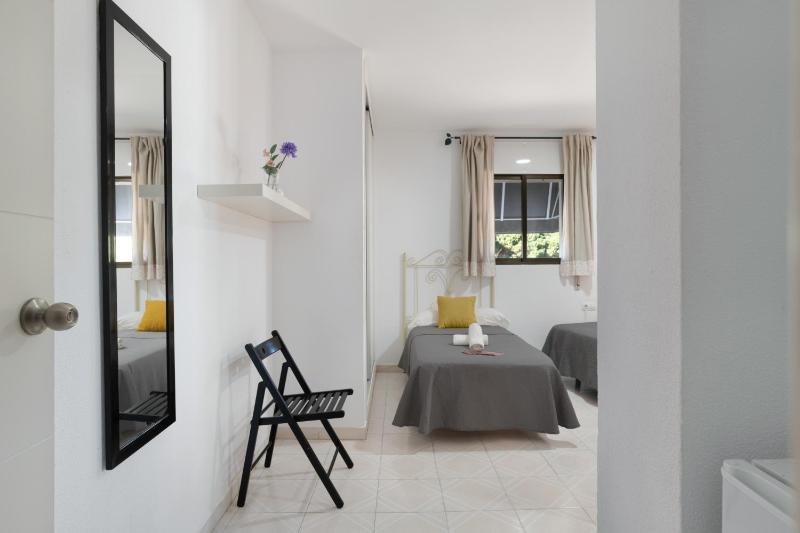 Hostal Avenida - image 48
