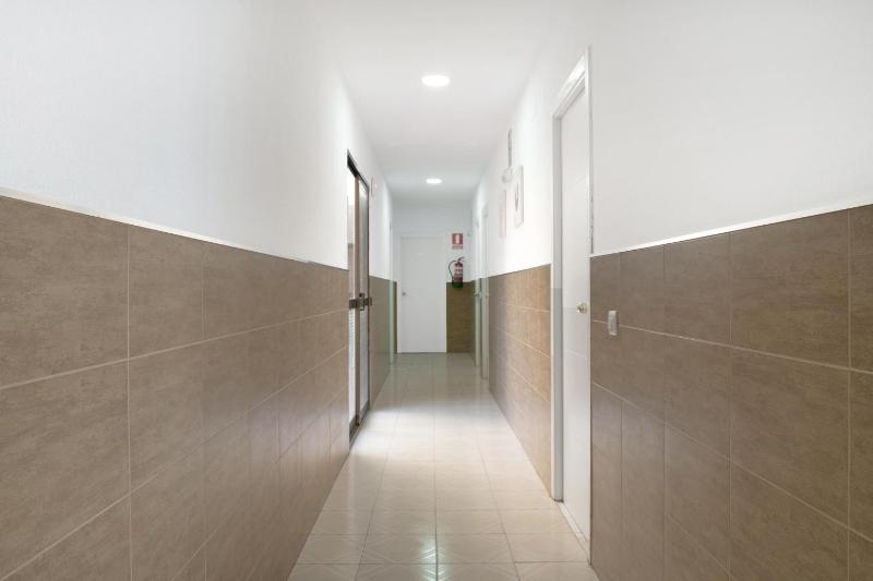 Hostal Avenida - image 7