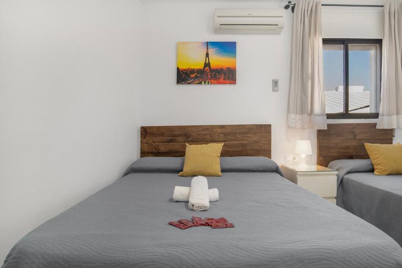 Hostal Avenida - image 47