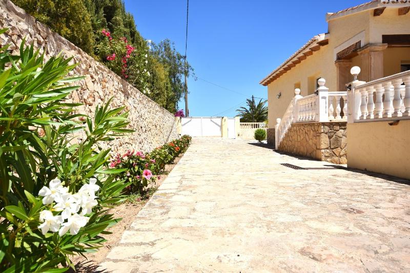 Villa Cucarres - image 2