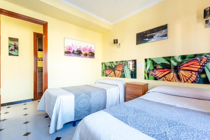 50 mts beach with sea views pool - image 15