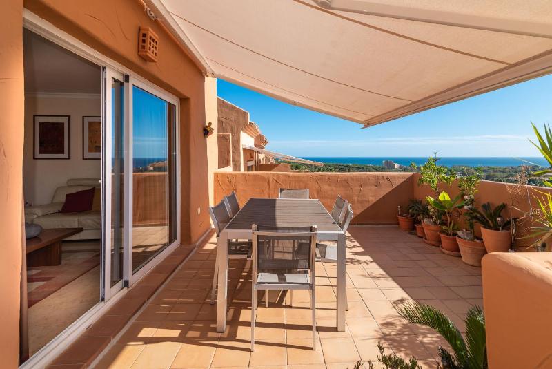 Marbella Penthouse apartment - image 16
