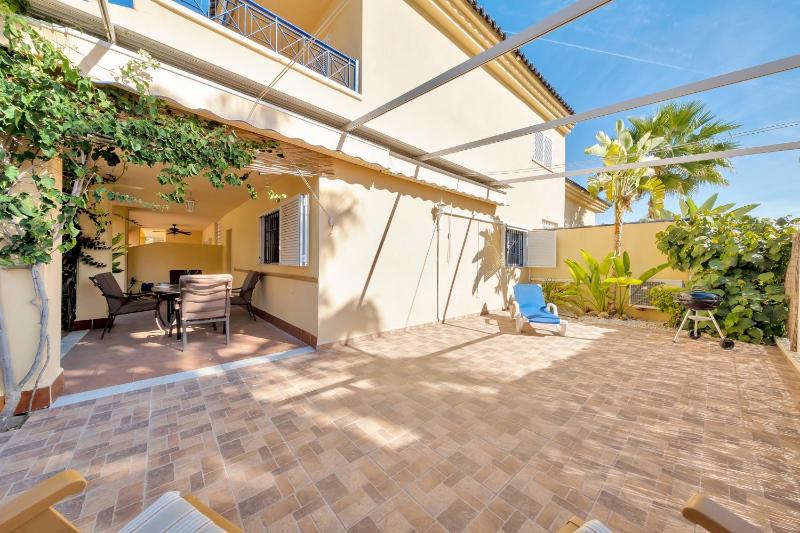 Casa en playa con piscina Novamar - image 19