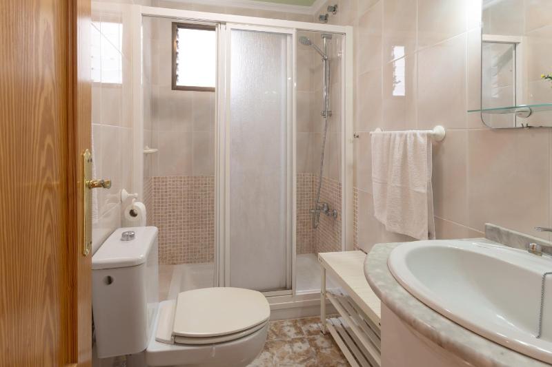 Apartment 50 meters from the beach - image 6