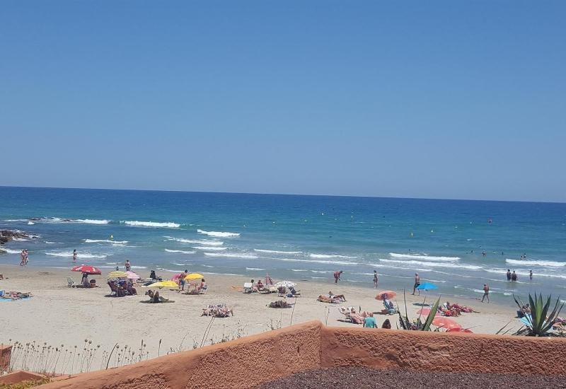 Very nice apartment with see views - image 29