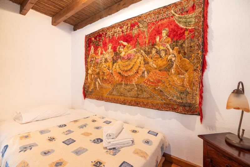 Fedra's Traditional House - image 8